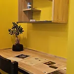 Apartamento Alora House 2 *