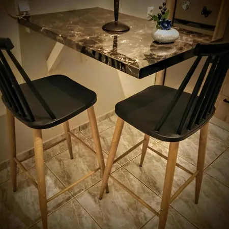 Appartement Alora House 2 *