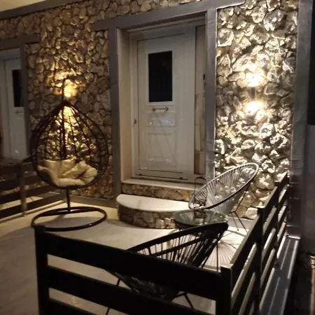 Apartman Alora House 2 *