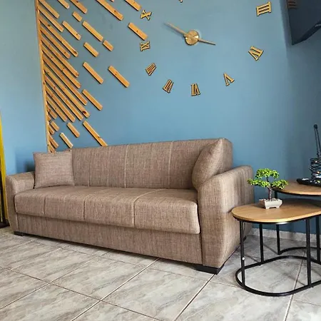 Apartman Alora House 2